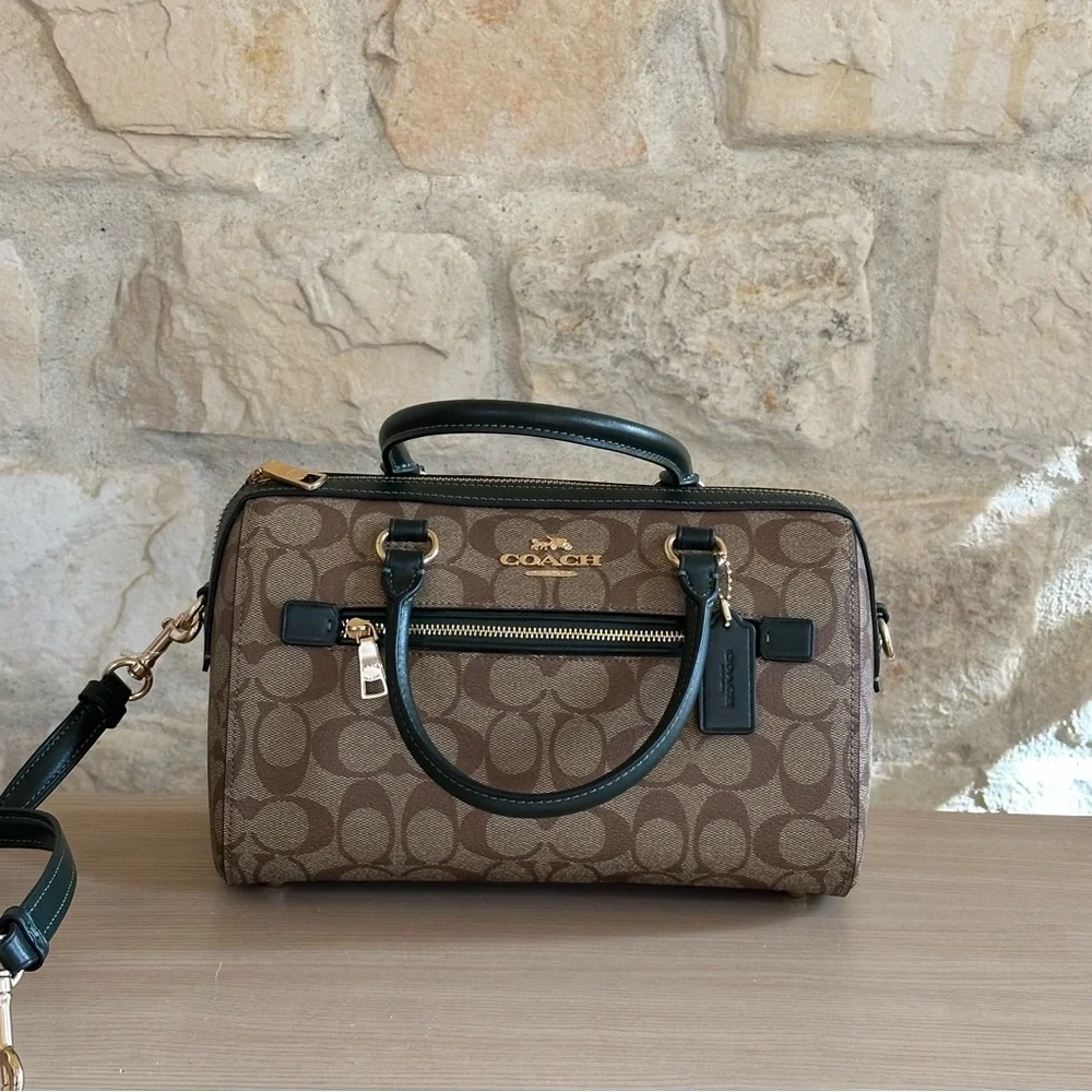 Coach - Picture 4 of 13